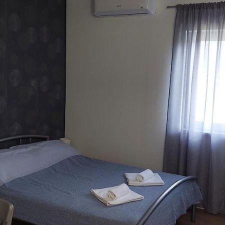 Studio Apartman Tariba Supetarska Draga Exterior foto